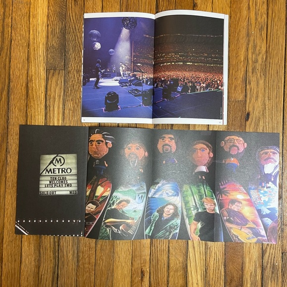 TWO BRAND NEW BOOKS FROM PEARL JAM( DEEP) - Picture 6 of 9